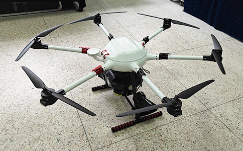 驱鸟无人机正在各机场大量使用